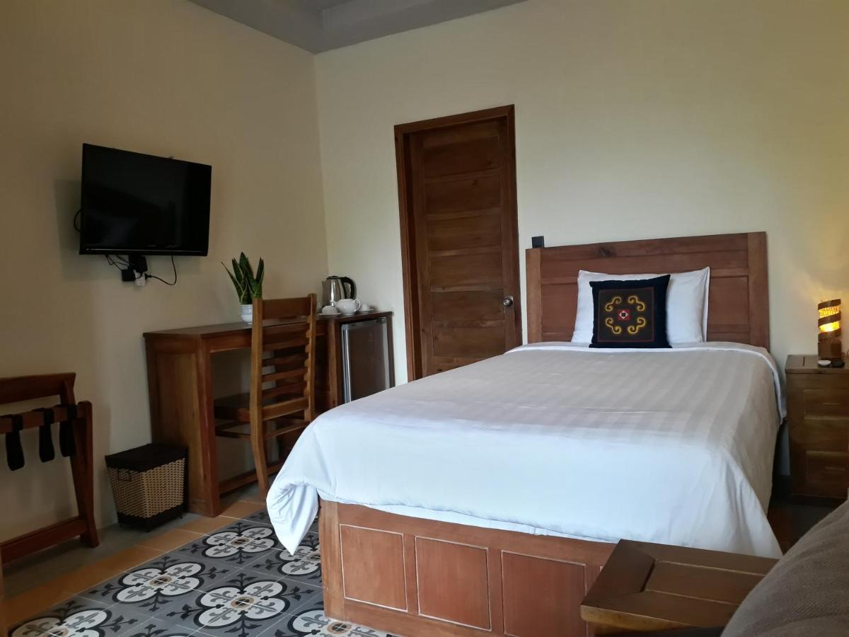 Pink Tulip Hoi An Hotel ภายนอก รูปภาพ